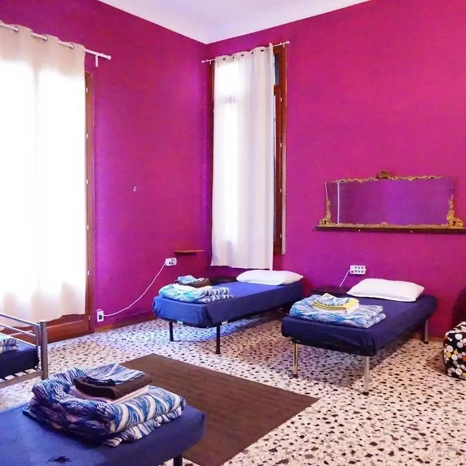 Youth Venice Palace Hostel
